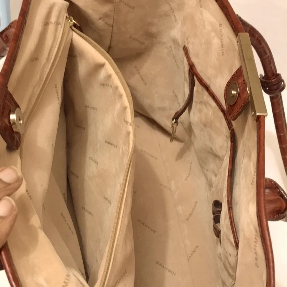 Brahmin Anytime Tote EUC - Picture 15 of 15